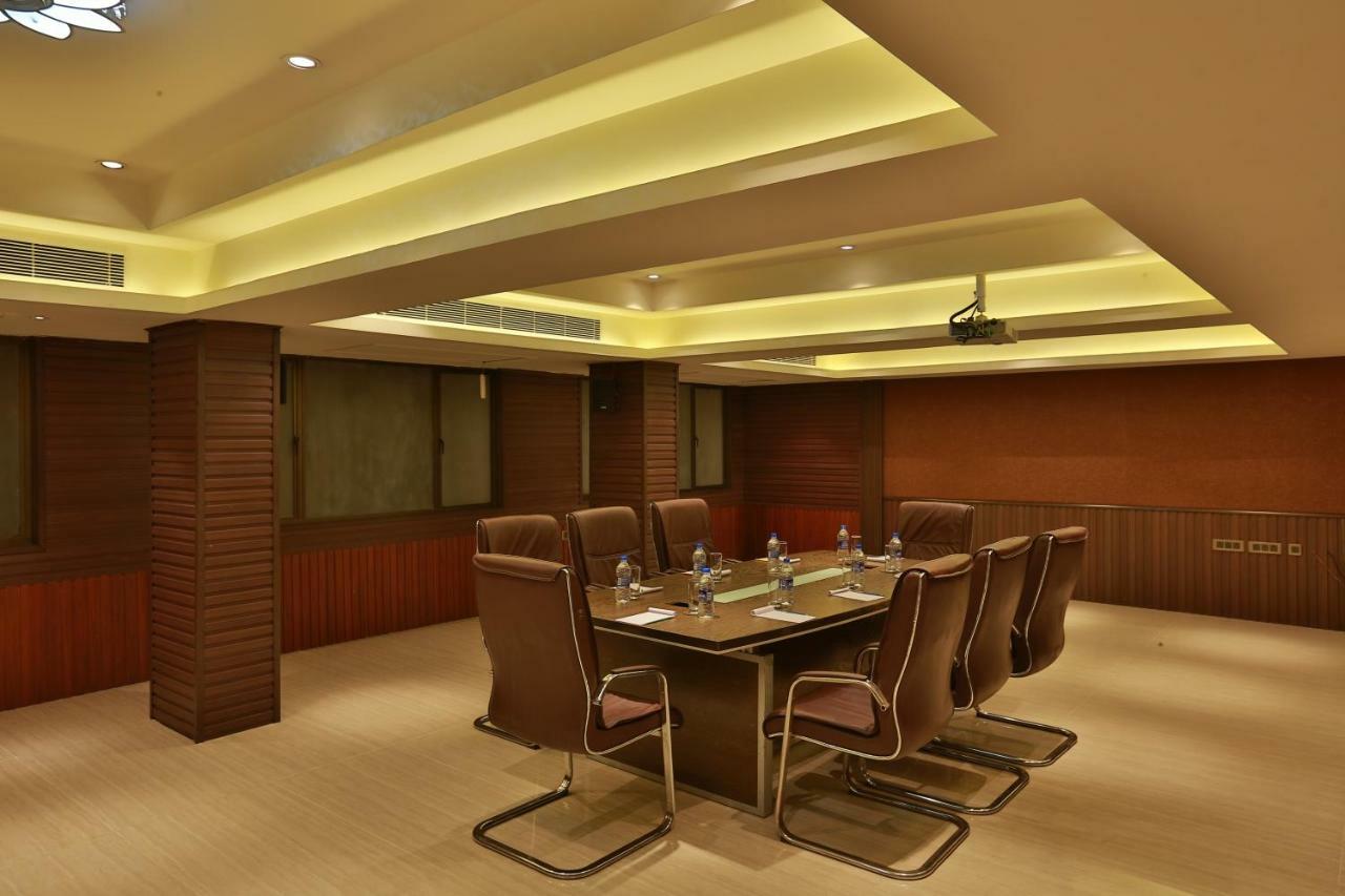 Kochi Hotel Luminara מראה חיצוני תמונה