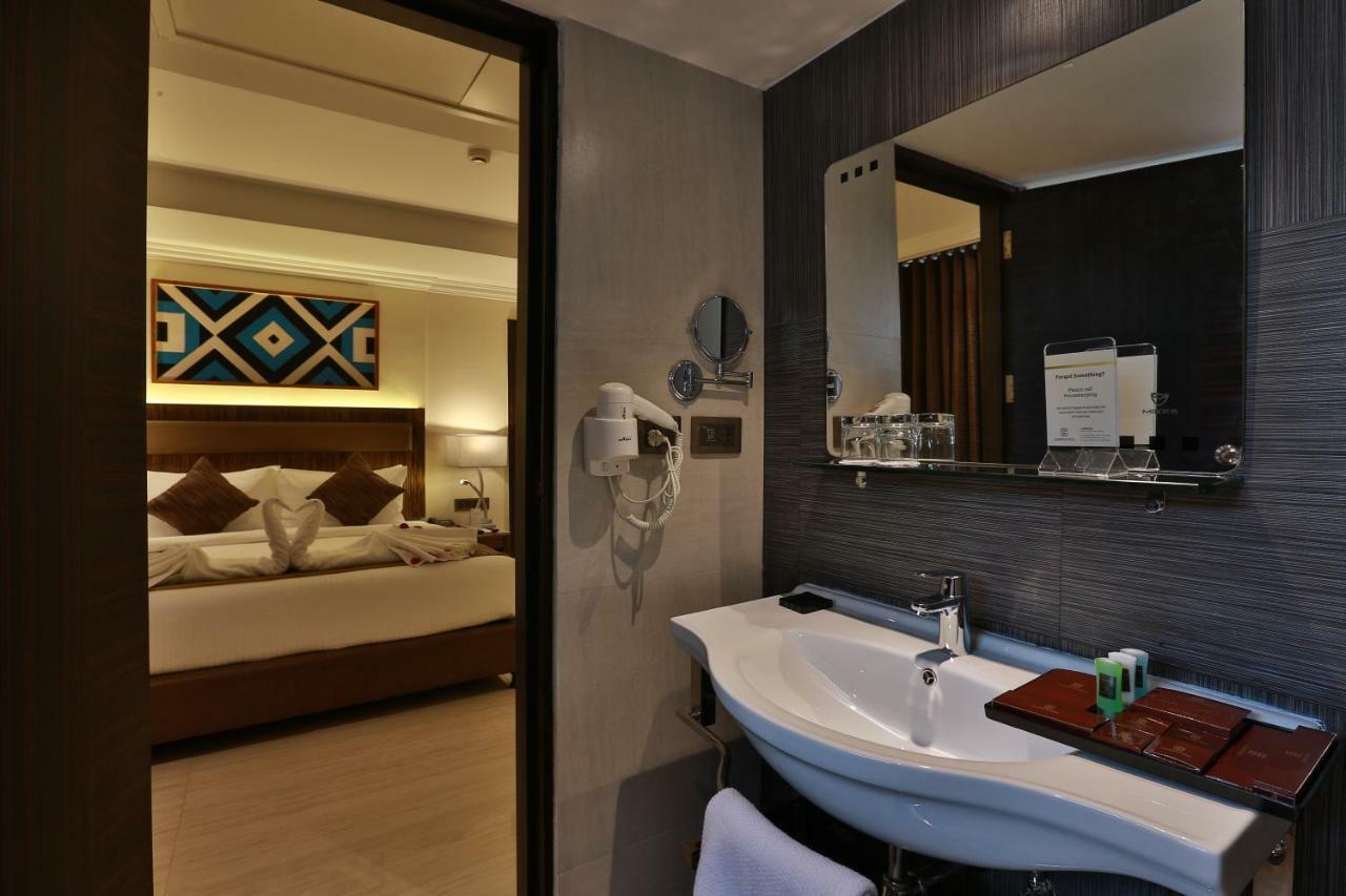 Kochi Hotel Luminara מראה חיצוני תמונה