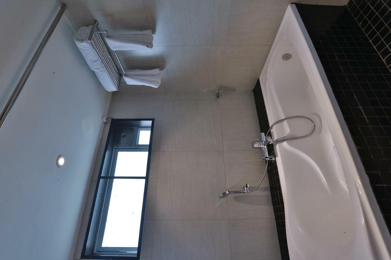 Kochi Hotel Luminara מראה חיצוני תמונה